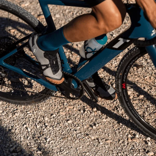 ZAPATILLAS GRAVEL UDOG DISTANZA
